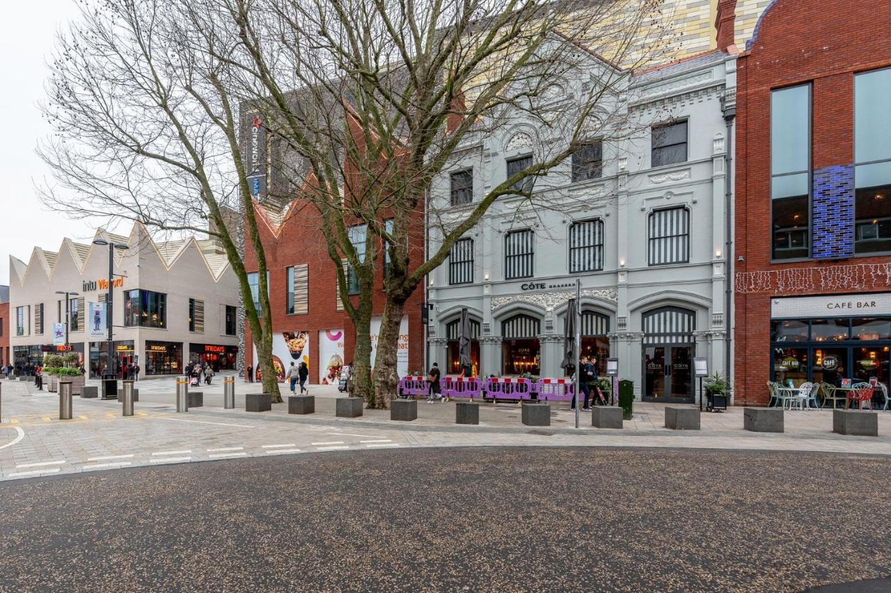 Watford Town Centre, Serviced One Bed Flat With Choice Of King Or Twin Beds, Sleeps Up To 4 Sharing, Free Wifi And Free Movies Лондон Экстерьер фото