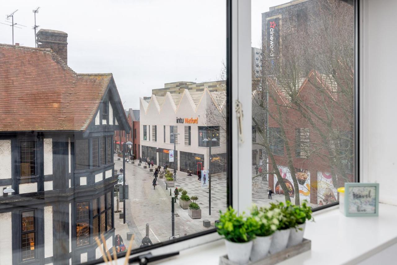 Watford Town Centre, Serviced One Bed Flat With Choice Of King Or Twin Beds, Sleeps Up To 4 Sharing, Free Wifi And Free Movies Лондон Экстерьер фото