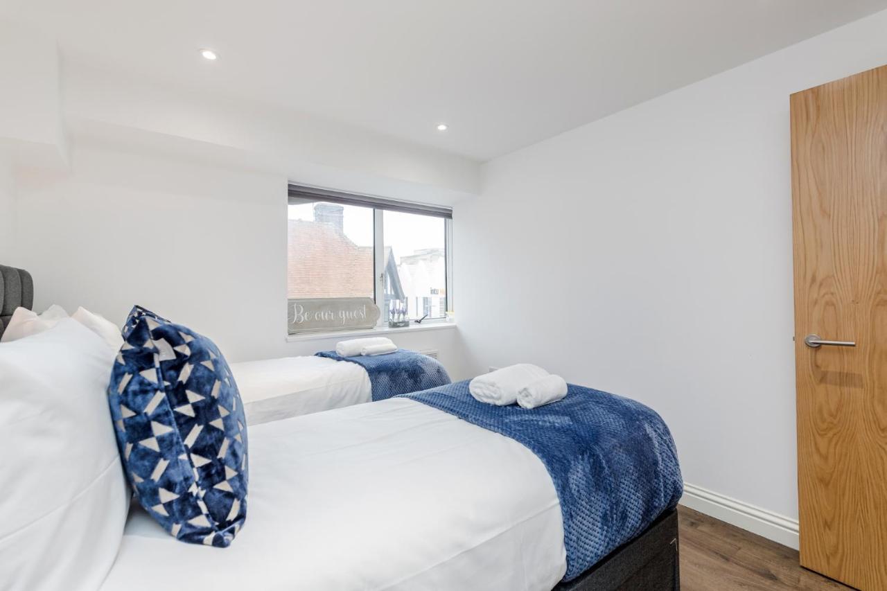 Watford Town Centre, Serviced One Bed Flat With Choice Of King Or Twin Beds, Sleeps Up To 4 Sharing, Free Wifi And Free Movies Лондон Экстерьер фото