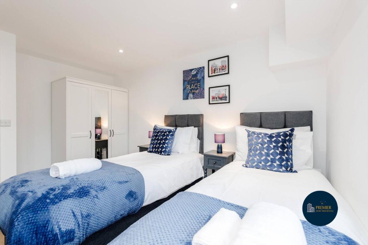 Watford Town Centre, Serviced One Bed Flat With Choice Of King Or Twin Beds, Sleeps Up To 4 Sharing, Free Wifi And Free Movies Лондон Экстерьер фото